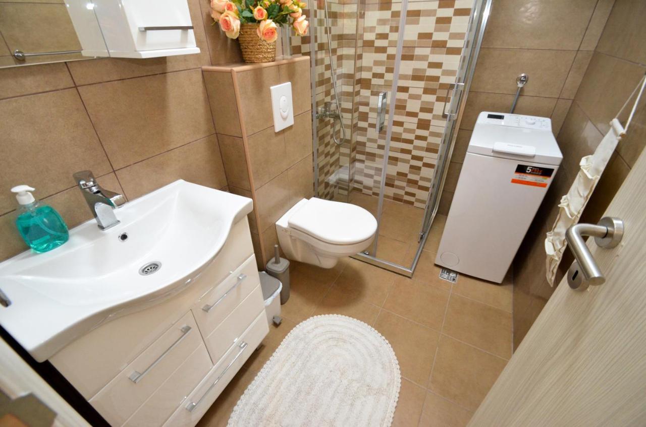 Djardin Apartment Kotor Bagian luar foto