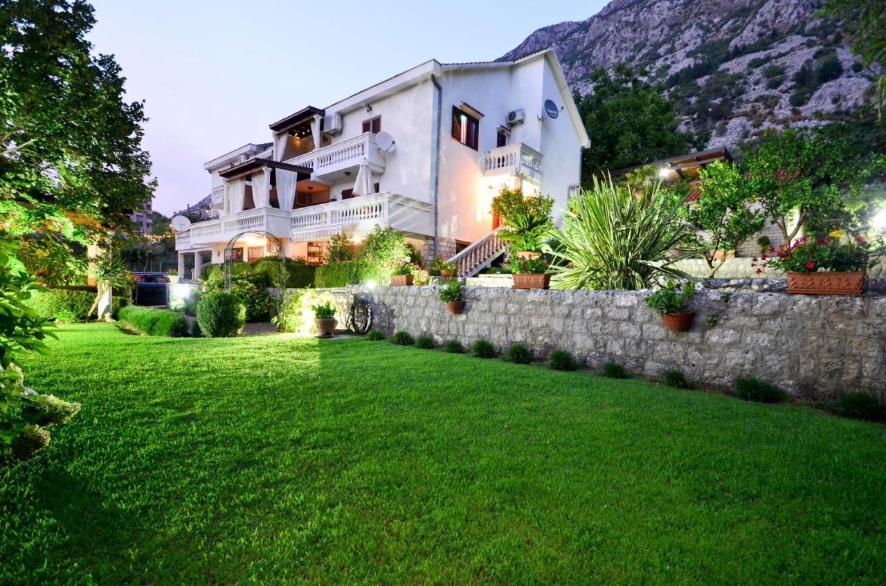 Djardin Apartment Kotor Bagian luar foto