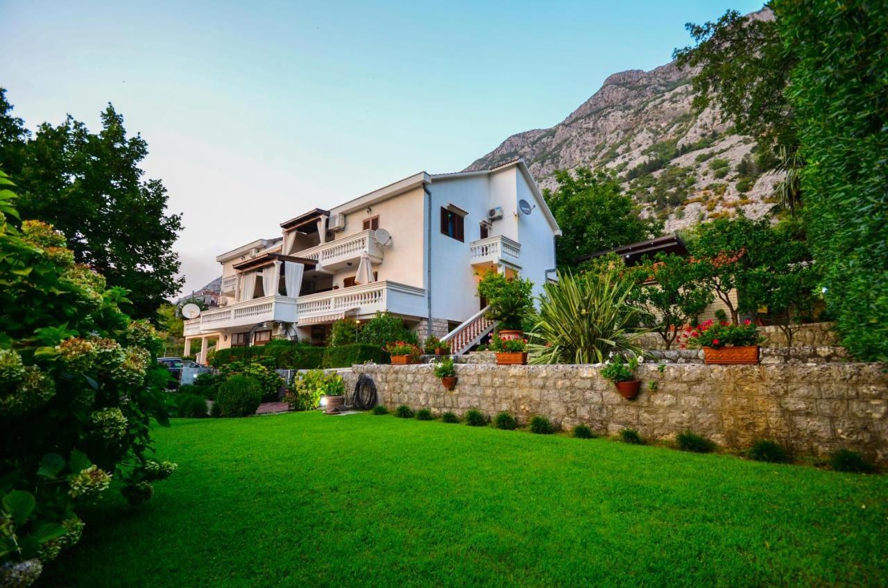 Djardin Apartment Kotor Bagian luar foto