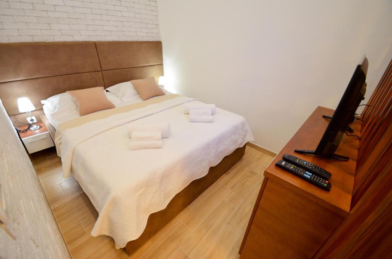 Djardin Apartment Kotor Bagian luar foto